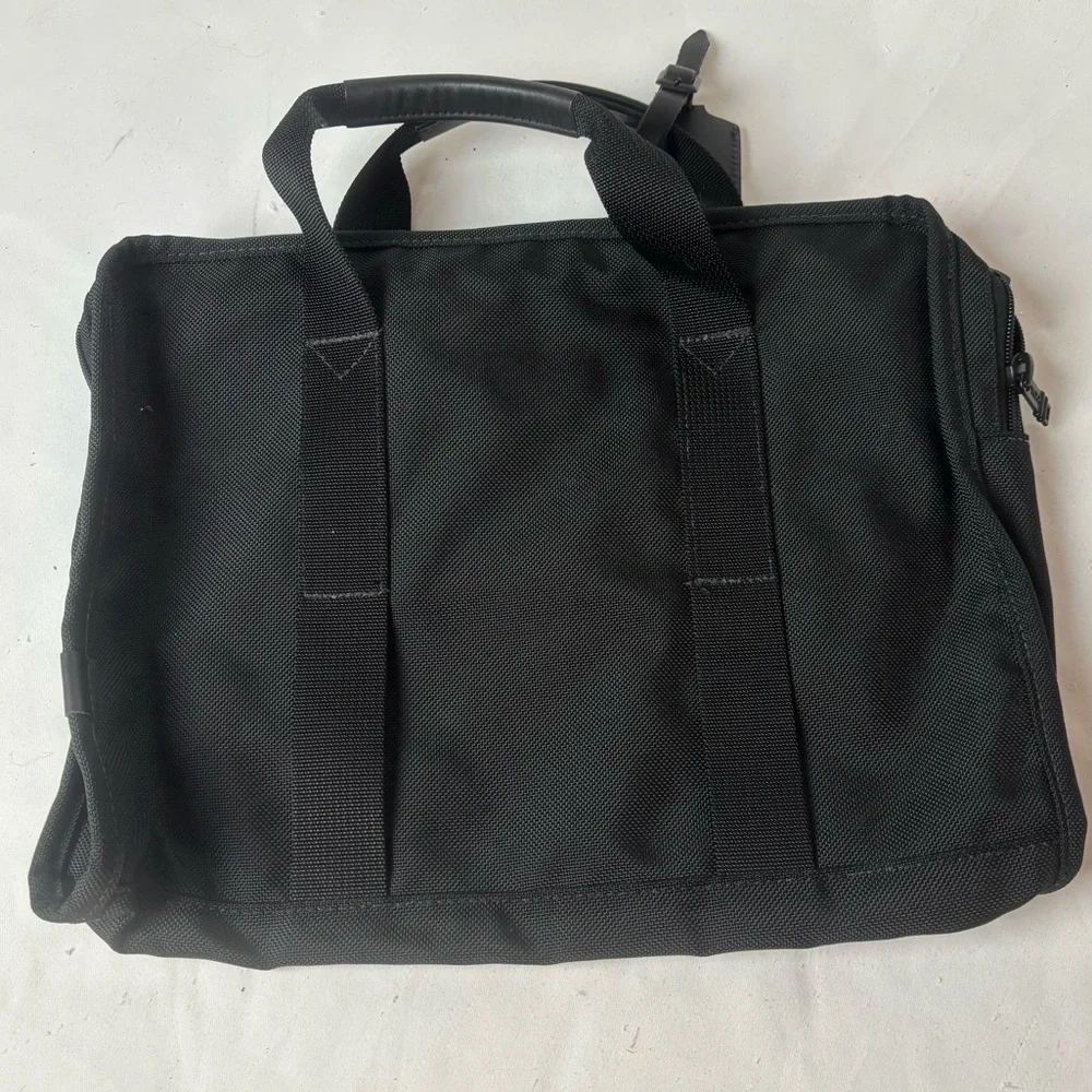 TUMI Alpha Laptop Briefcase Black Ballistic 207D3 Lightweight Quality Nylon
